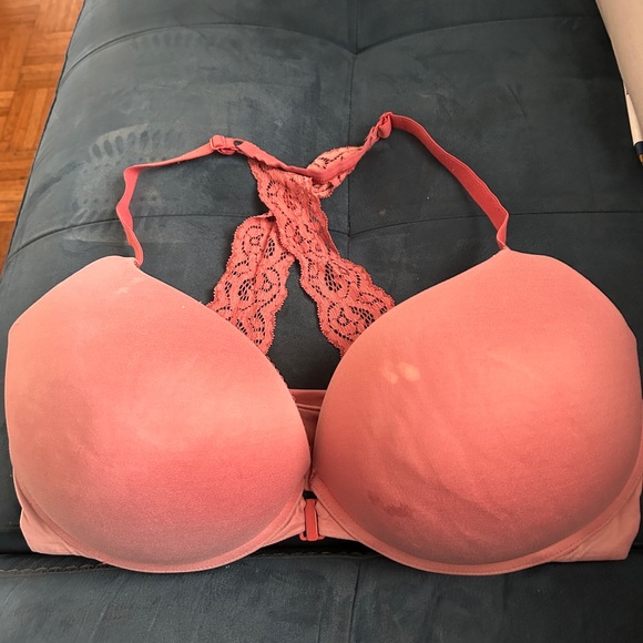 Victoria Secret bras - Picture 12 of 16